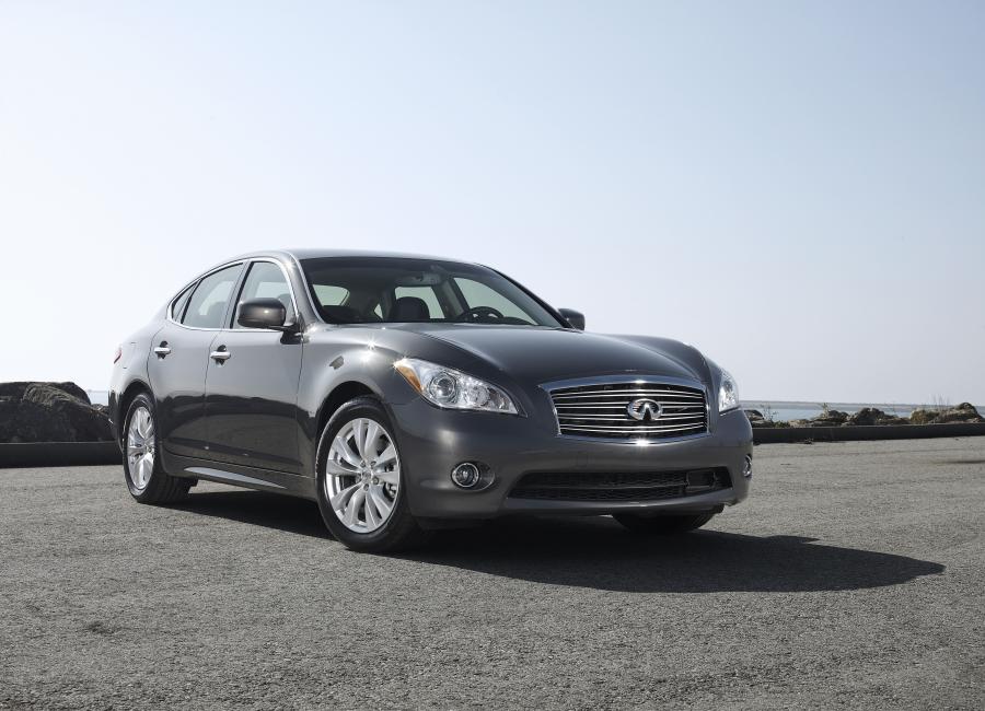  Infiniti M56 2010 года  (фото 33 из 34)